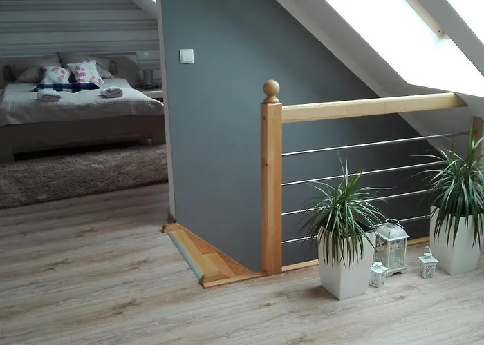 Monika Z Widokiem Na Morze Rewal